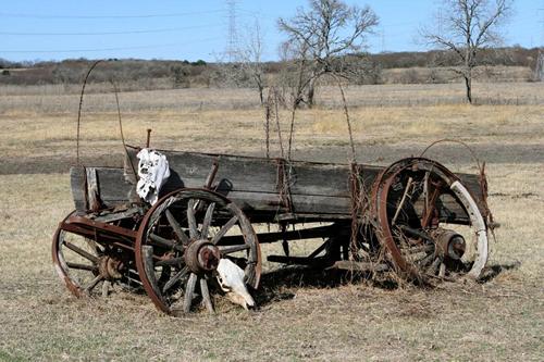 Zorn Texas - skulls on wagon