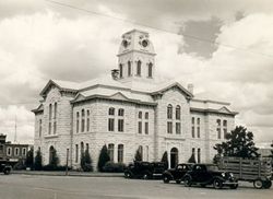 Lampasas County Courthouse