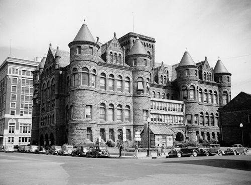 TX - 1892 Dallas County courthouse Old Red