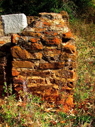 Houston County TX - Family Cemetery Rock Fence