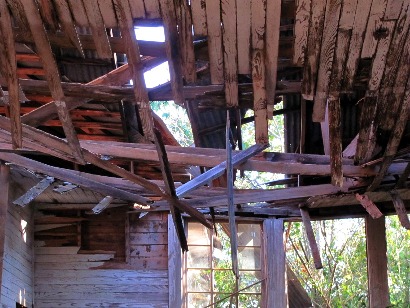 Waneta Texas - Waneta Schoolhouse collapsing roof
