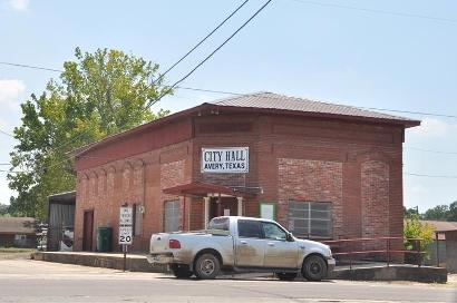 Avery TX City Hall