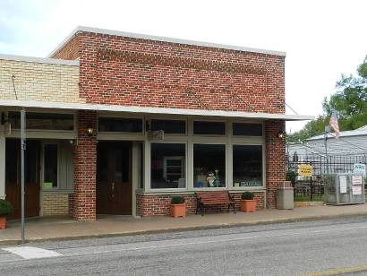 Avinger Tx - Antique Store