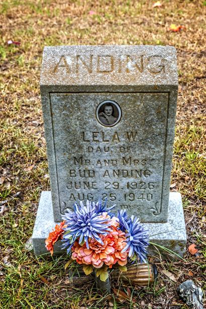 Beck's Chapel Cemetery TX Lela Anding Tombstone 