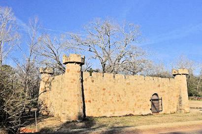 Berea TX - Castle like building