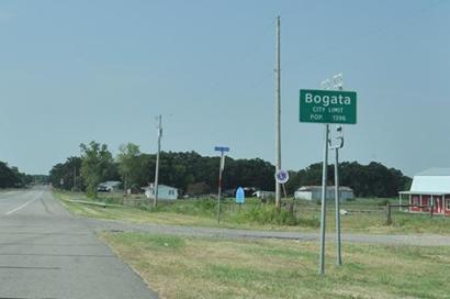 Bogata TX - Bogata city limit