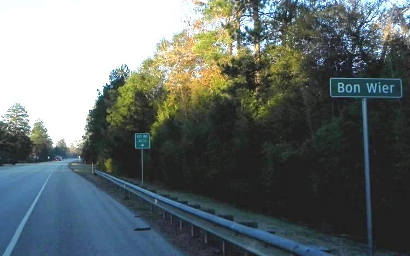 Bon Wier Tx - Road Sign