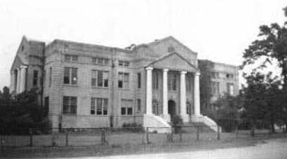 San Jacinto County Courthouse, Coldspring, Texas 1945 old photo