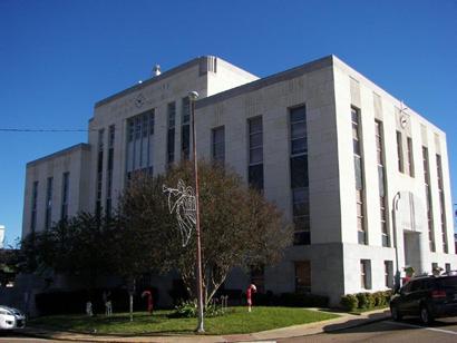 Crockett, TX - Houston County courthouse