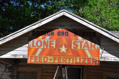 Dotson TX Lone Star Feed-Fertilizer sign