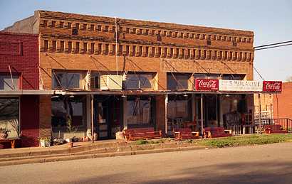 Old store in Frankston Texas