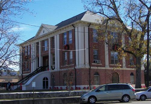 Sabine County courthouse, Hemphill Texas today