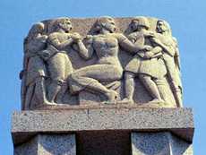 New London monument , cenotaph detail