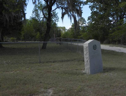 Newport Tx - Cemetery & Centennial Marker