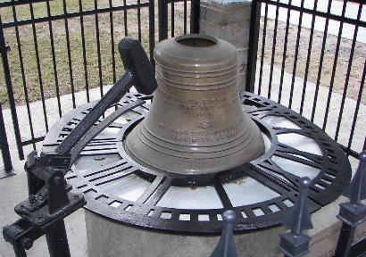 TX - Newton County Courthouse 1929 Memorial Bell
