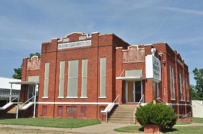 Omaha TX - First Baptist Church