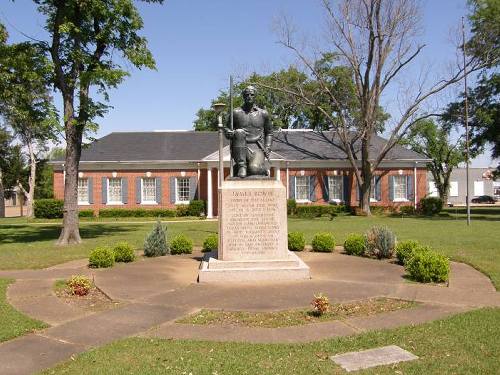 Texarkana Tx - James Bowie Centennial Statue