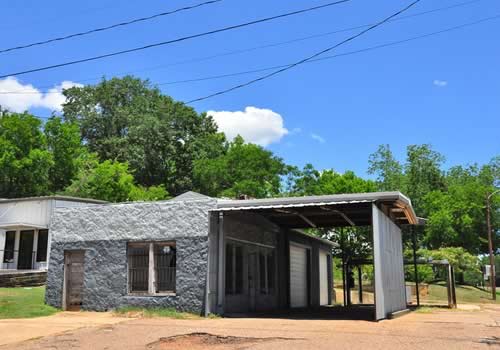 Winona TX -  Old gas station