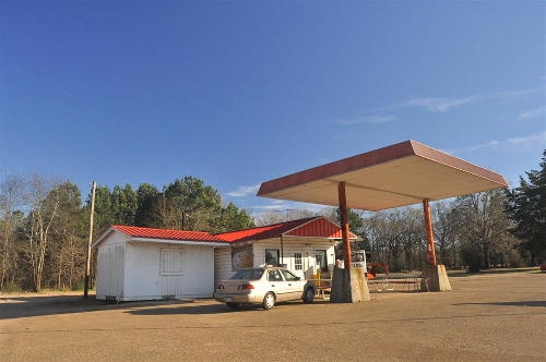 Woodlawn TX Gas Station