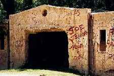 Luling jTexas bathhouse