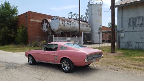 Big Spring TX - Old Texaco Distributor 