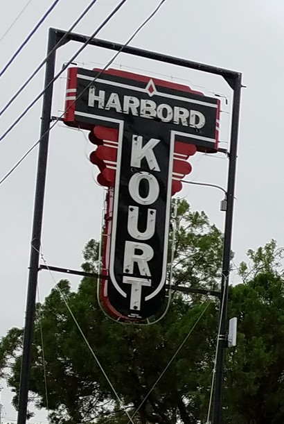 Coleman TX  - 1948 Harbord Kourt Motel n Neon Sign 