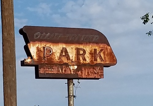 Midland TX - Olliff Trailer Park 1960s Neon 