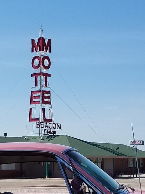 Snyder TX Beacon Lodge Motel neon sign