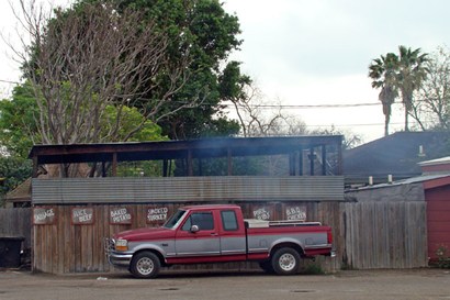 Alamo TX Willies BBQ Cooking