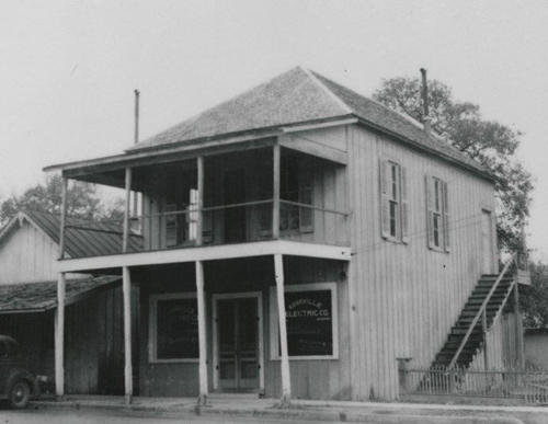  Kerrville TX - Original HEB Building