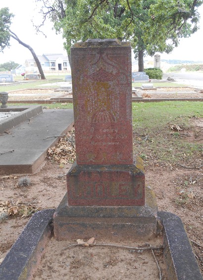 Fredericksburg TX - Judge Cooley's Grave in Greenwood Cemetery 