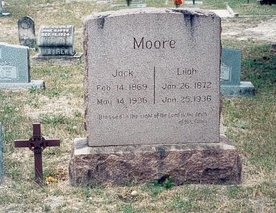 Center Point Cemetery - Texas Ranger Moore Grave 