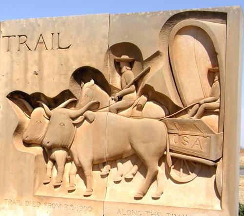 TX - MacKenzie Trail Monument - TX - MacKenzie, longhorns & wagon