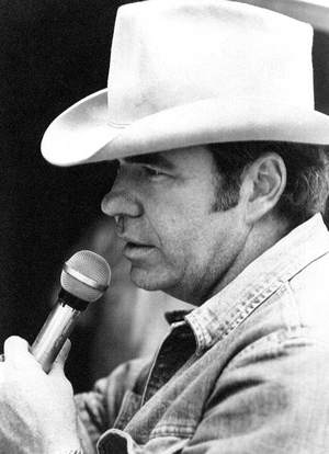 Hoyt Axton singing