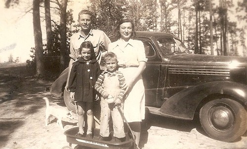 N. Ray Maxie 1942 family photo