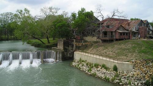 Luling Texas Zedler's Mills and spiilway