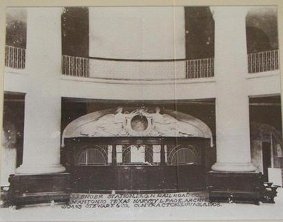 San Antonio TX I&GN MoPac Depot ticket counter old photo