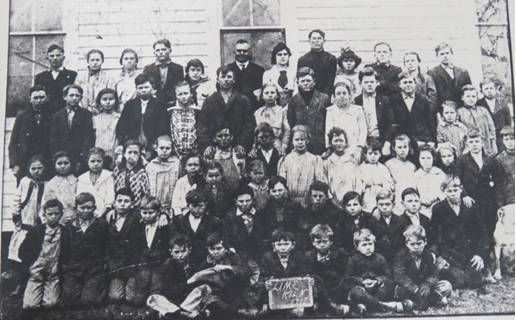 Titus County TX - Lime Kiln School 1917