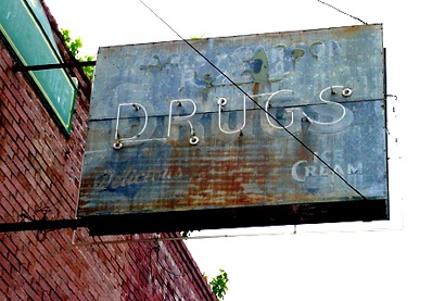 Centerville TX - Old Neon Drugs store