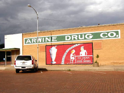 Floydada Tx - Arwine Drug Sign