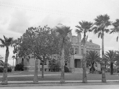 Jim Wells County Courthouse, Alice, Texas 1939 old photo