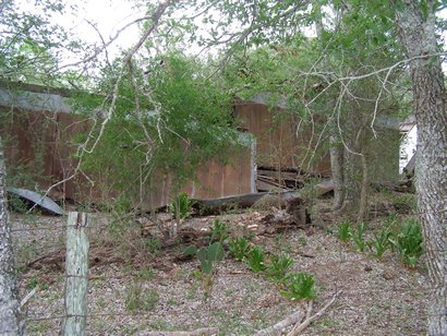 Angel City TX  house in ruins