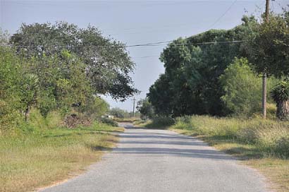Flowella TX country road