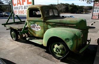 Rusted truck sign Helotes Texas