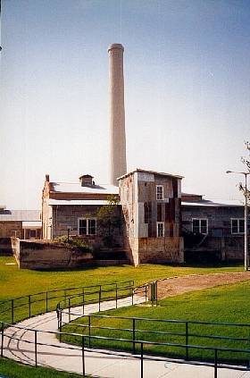 Hidalgo Pumping Station with one smoke stack, Hidalgo Texas