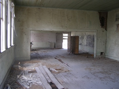 Jarrett TX - Old Jarrett School house interior