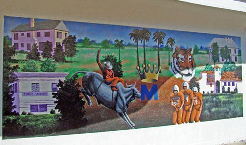 Mercedes Texas mural