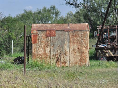 Mirando City TX - rusted tin 