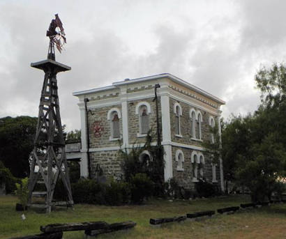 Oakville Tx - Restored former Live Oak county jail building