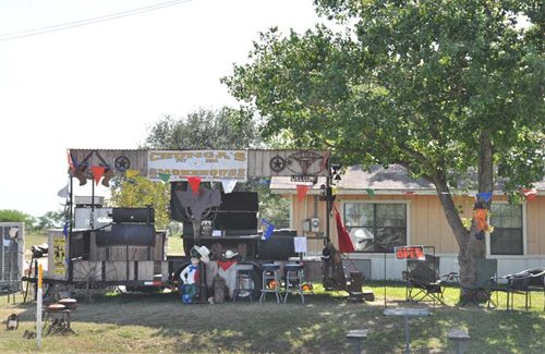 Oilton TX - Smokehouse